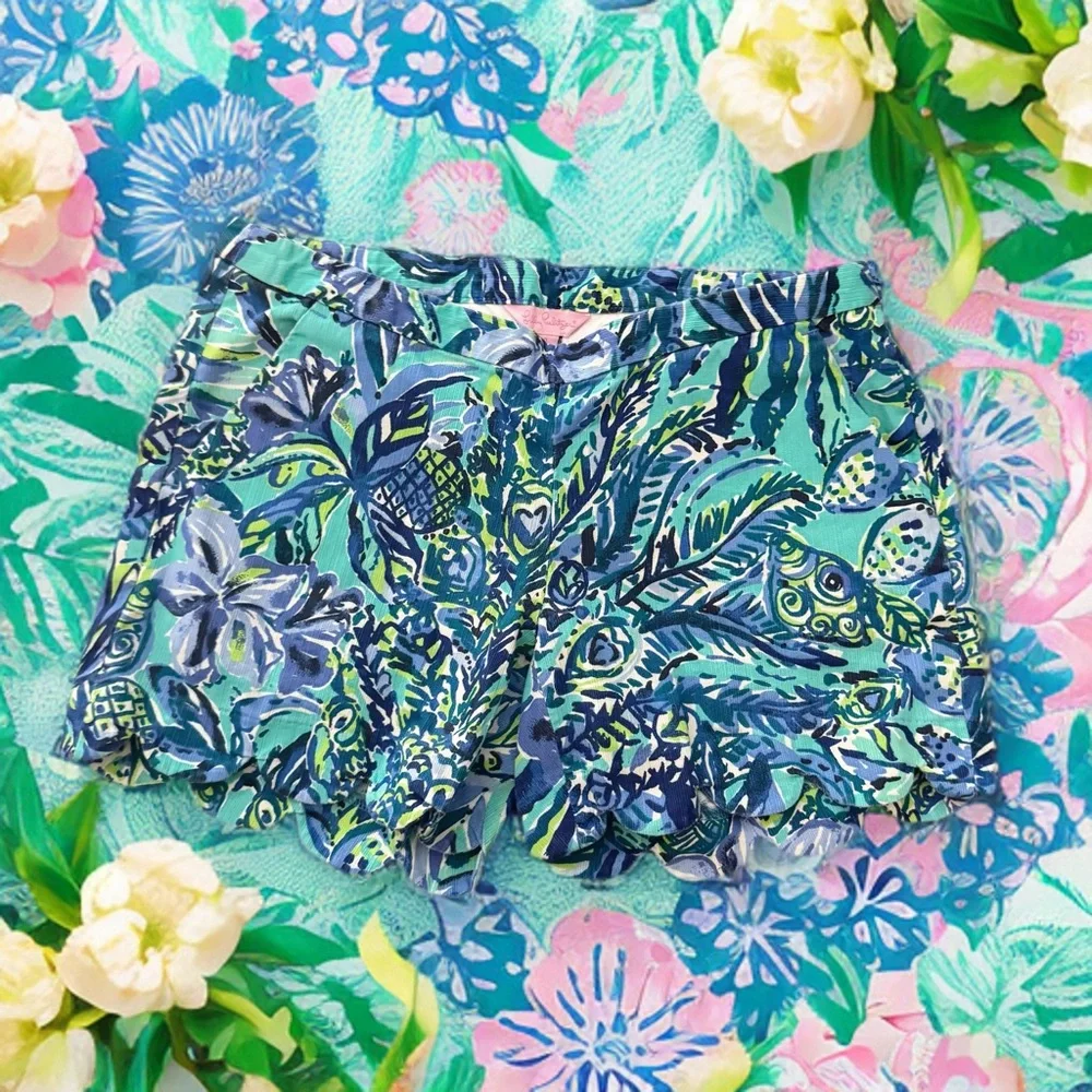 Lilly Pulitzer Blue and Green Floral Patterned shorts - Picture 2 of 7